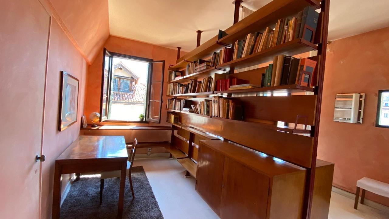 Ca' Romantica - Big Appartment At Accademia Venezia Esterno foto